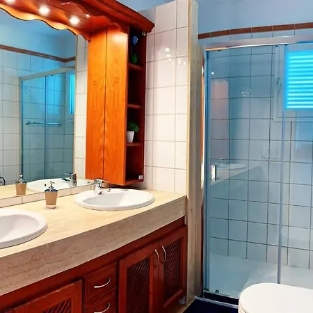 Papagayo Relax Villa *